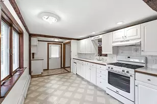 74-76 Hammond St, Rowley, MA 01969 - Photo 8