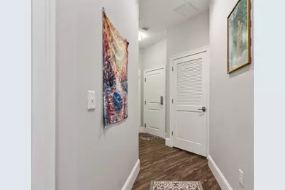 8 Sanborn St #2011, Reading, MA 01867 - Photo 6
