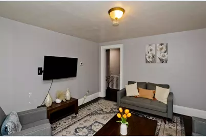 104 Narragansett St, Springfield, MA 01107 - Photo 8
