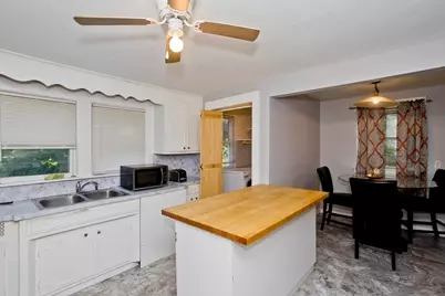 104 Narragansett St, Springfield, MA 01107 - Photo 10