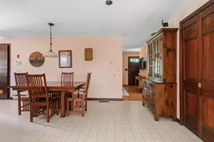 41 Prospect Gdns, Ludlow, MA 01056 - Photo 6
