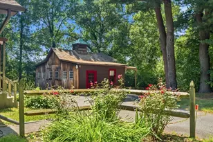 41 Prospect Gdns, Ludlow, MA 01056 - Photo 2