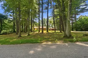 41 Prospect Gdns, Ludlow, MA 01056 - Photo 12