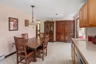 41 Prospect Gdns, Ludlow, MA 01056 - Photo 8