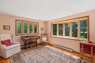 41 Prospect Gdns, Ludlow, MA 01056 - Photo 4