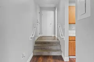 174 High St, Holyoke, MA 01040 - Photo 12