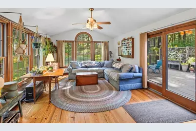 109 Lee St, West Boylston, MA 01583 - Photo 8