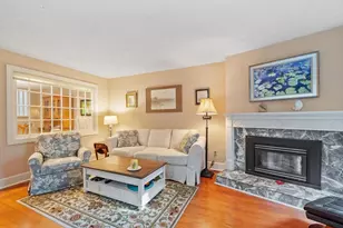 44 Voyagers Ln, Ashland, MA 01721 - Photo 4