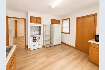 35 Beach St #A, Millbury, MA 01527 - Photo 4
