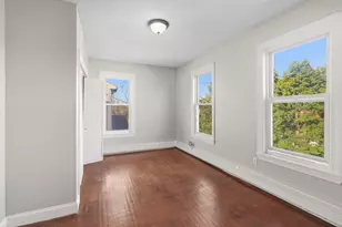 103 West St, Holyoke, MA 01040 - Photo 12