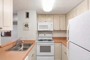 11 Margin St, Lynn, MA 01905 - Photo 6