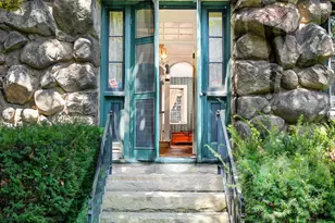 30 Arnold Pl, New Bedford, MA 02740 - Photo 2