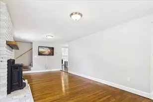 246 Thurber Ave, Attleboro, MA 02703 - Photo 16