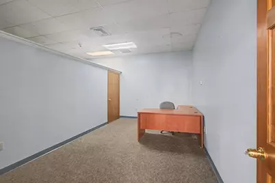 178 High St, Holyoke, MA 01040 - Photo 4