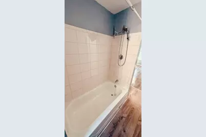 502 Fourth St #2W, Fall River, MA 02721 - Photo 12