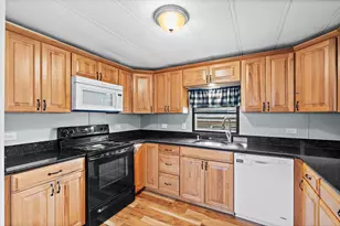 32 Kevork Ave, Marlborough, MA 01752 - Photo 10