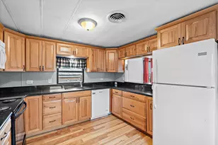 32 Kevork Ave, Marlborough, MA 01752 - Photo 12