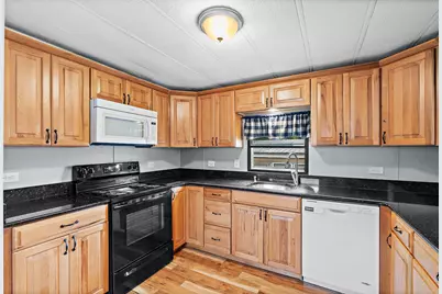 32 Kevork Ave, Marlborough, MA 01752 - Photo 10
