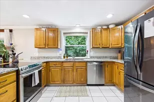 77 Briar Rd, Taunton, MA 02780 - Photo 12