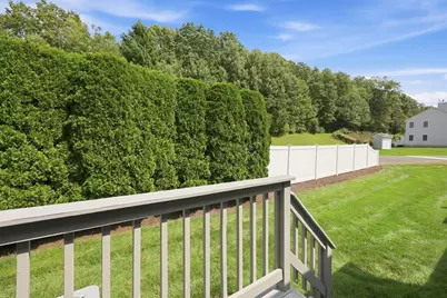 126 Brookfield Ln #126, Agawam, MA 01001 - Photo 4