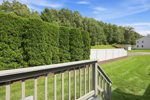 126 Brookfield Ln, Agawam, MA 01001 - Photo 4
