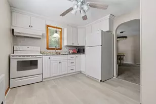 1100 Main St, Woburn, MA 01801 - Photo 6