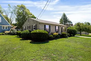 1747 Highland Ave, Fall River, MA 02720 - Photo 2