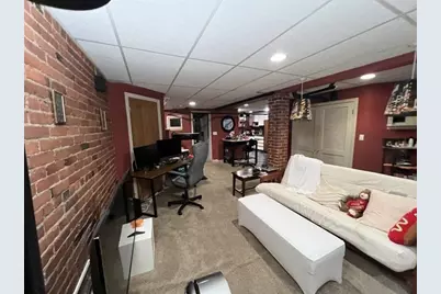 684 Washington St #1, Brookline, MA 02446 - Photo 2