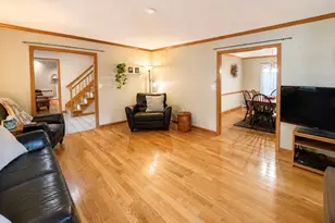 17 Fox Run Rd, Medway, MA 02053 - Photo 12