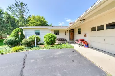 6 Burtenmar Circle, Paxton, MA 01612 - Photo 2