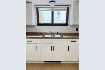 21 West Carpenter #B, Attleboro, MA 02703 - Photo 8