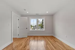 688 Westford St, Lowell, MA 01851 - Photo 30