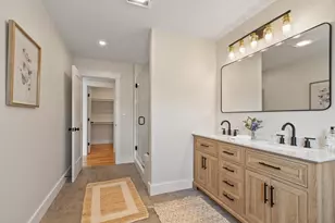 688 Westford St, Lowell, MA 01851 - Photo 34