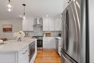688 Westford St, Lowell, MA 01851 - Photo 10