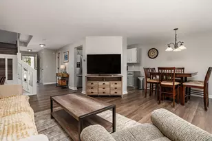 512 Ridgefield Cir, Clinton, MA 01510 - Photo 10