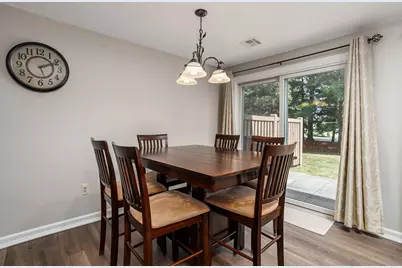 512 Ridgefield Cir #C, Clinton, MA 01510 - Photo 8