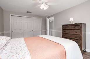 512 Ridgefield Cir, Clinton, MA 01510 - Photo 22