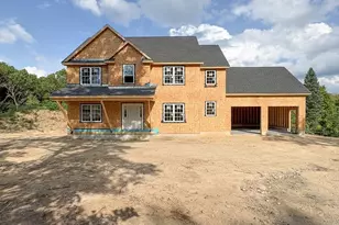 232 W Townsend Rd, Lunenburg, MA 01462 - Photo 2