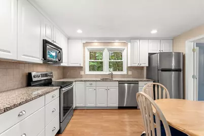 25 Glen Drive, Peabody, MA 01960 - Photo 12