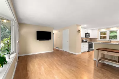 25 Glen Drive, Peabody, MA 01960 - Photo 8