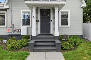 43 Standish St, Weymouth, MA 02191 - Photo 4