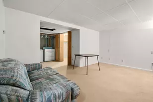 12 Winifred Ave, Worcester, MA 01602 - Photo 12