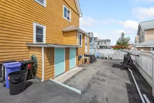 30 Ashland St, Malden, MA 02148 - Photo 16