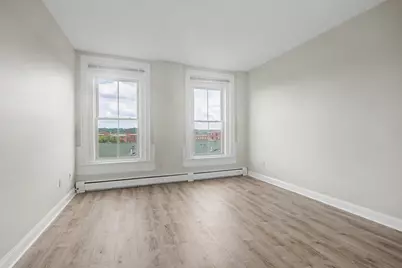 164 High St #201, Holyoke, MA 01040 - Photo 2