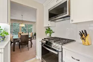 70 Cannon Forge Dr, Foxboro, MA 02035 - Photo 10