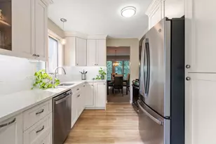 70 Cannon Forge Dr, Foxboro, MA 02035 - Photo 8