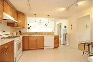 49 Cottonwood Rd, Wellesley, MA 02482 - Photo 2