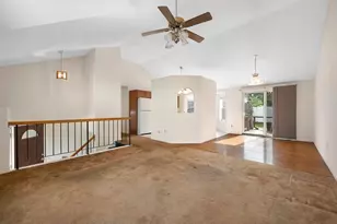15 Wasilla Dr, Worcester, MA 01604 - Photo 4