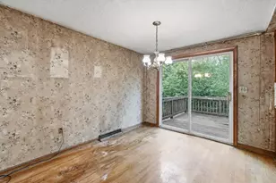 27 Forest Park Ave, Billerica, MA 01862 - Photo 6