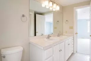 8 Baker Ave, Lexington, MA 02421 - Photo 10